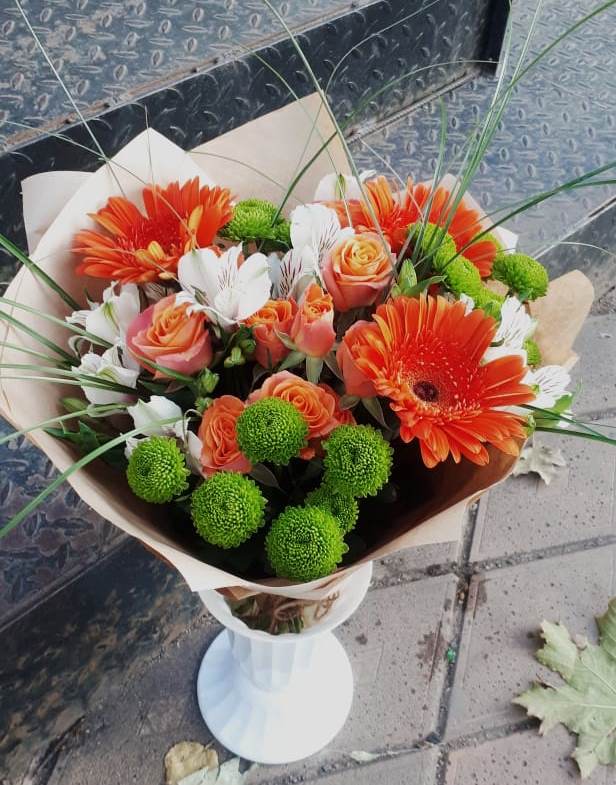 Букет цветов из: Герберы, Хризантемы, Альстромерии и Розы в Поселке имени Дзержинского