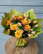 Букет цветов из:  Альстромерии и Розы в Поселке имени Дзержинского