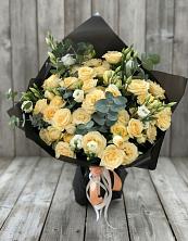 Букет цветов из:  Розы и Лизиантусы в Поселке имени Дзержинского