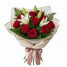 Букет цветов из:  Лилии и Розы в Поселке имени Дзержинского