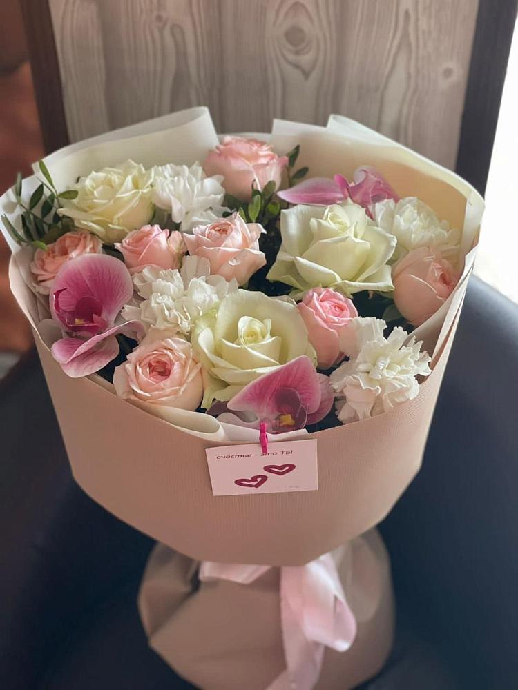 Букет цветов из: Орхидеи, Розы и Гвоздики в Поселке имени Дзержинского