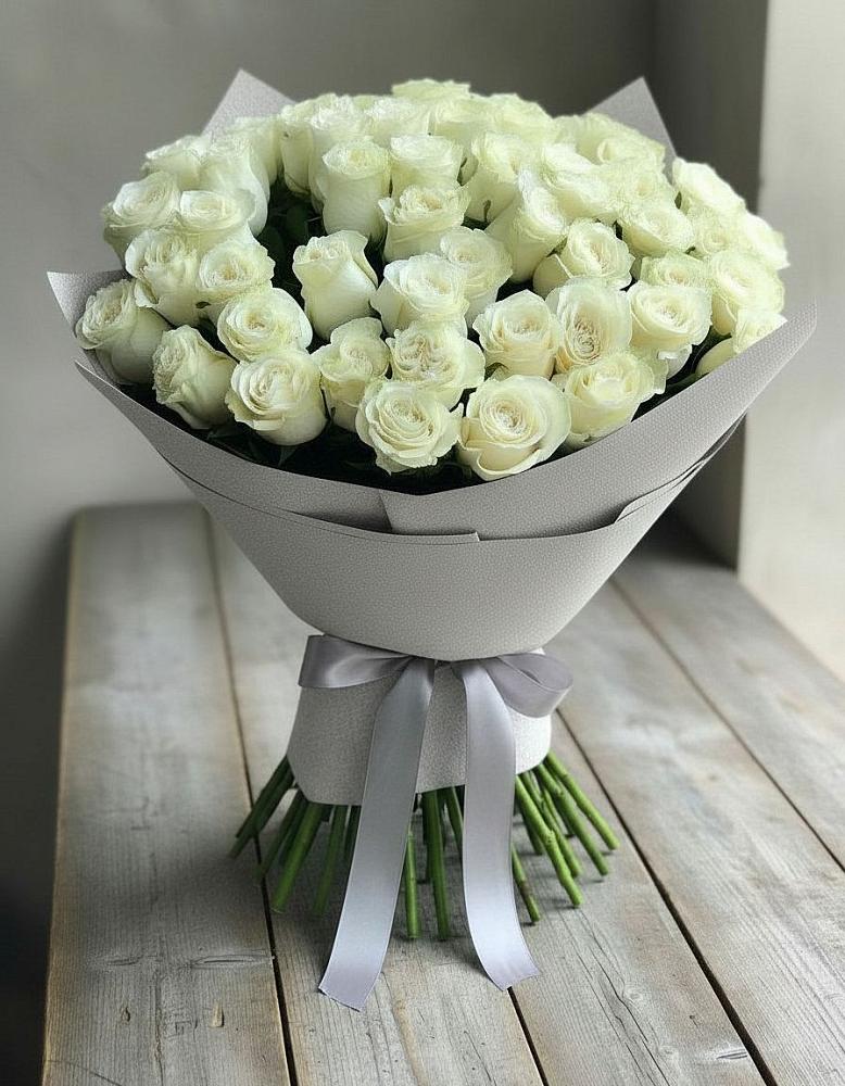 Букет 35 Белых роз в Поселке имени Дзержинского