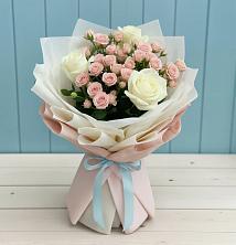 Букет цветов из:  Розы в Поселке имени Дзержинского