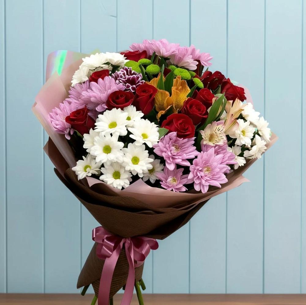 Букет цветов из: Розы, Хризантемы и Альстромерии в Поселке имени Дзержинского