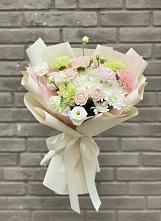 Букет цветов из:  Гвоздики, Розы, Лизиантусы и Хризантемы #REPLACE_PRED# Поселке имени Дзержинского