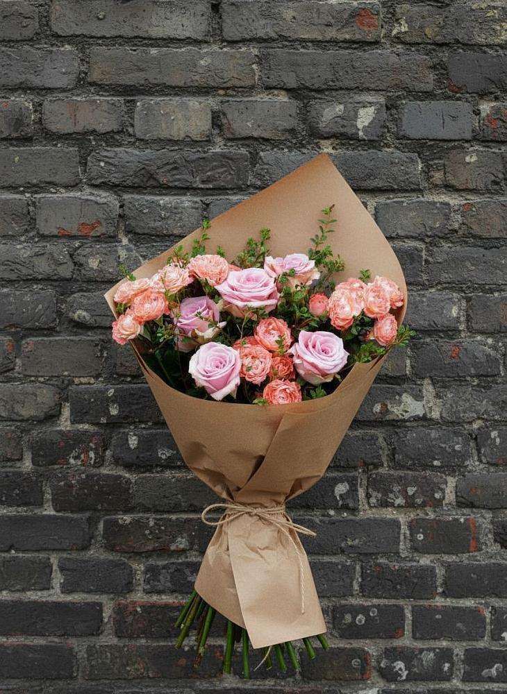 Букет цветов из: Розы в Поселке имени Дзержинского