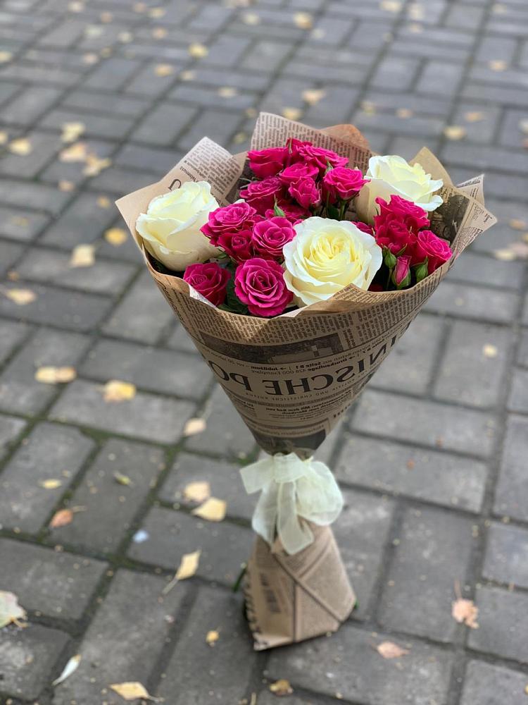 Букет цветов из: Розы в Поселке имени Дзержинского