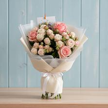 Букет цветов из:  Розы в Поселке имени Дзержинского