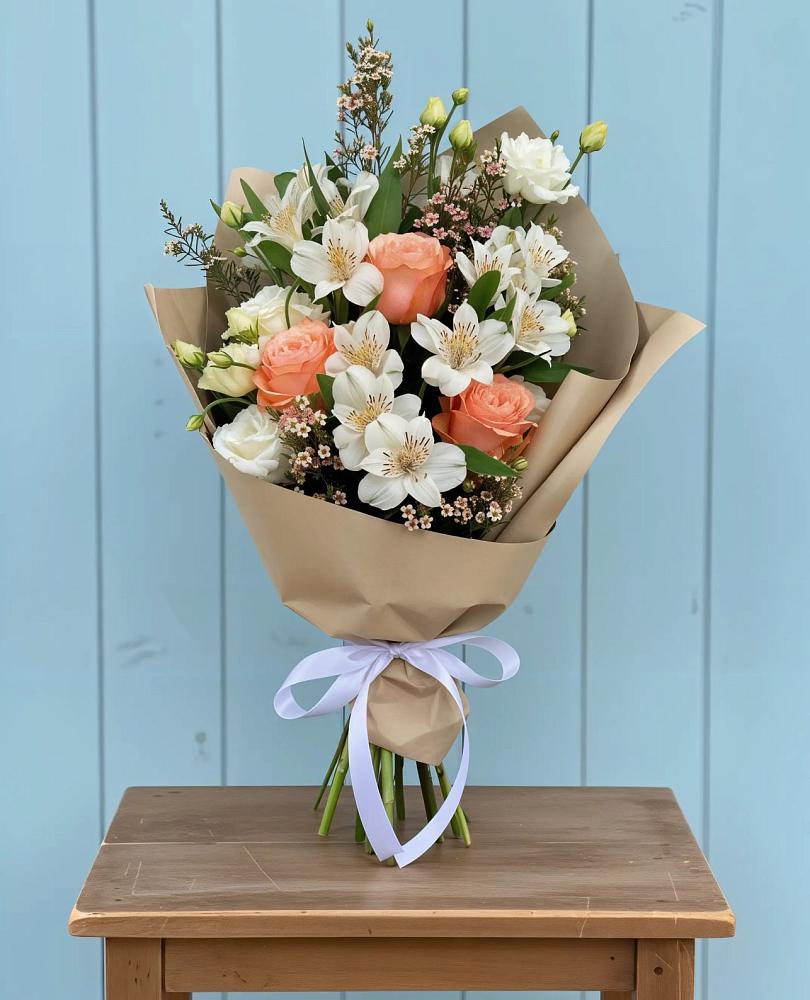 Букет цветов из: Альстромерии, Лизиантусы, Розы и Хризантемы в Поселке имени Дзержинского