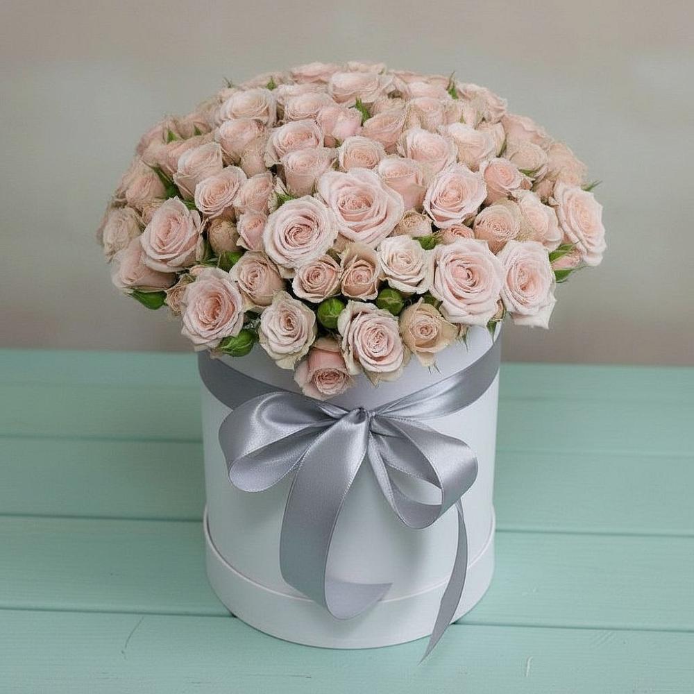 Цветочная композиция из Розы в шляпной коробке в Поселке имени Дзержинского